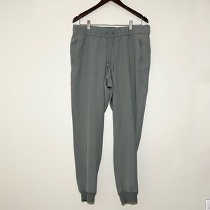 Lululemon On the Fly Woven Jogger